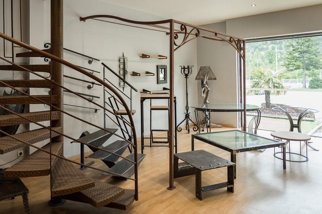 mobilier-Ferronnerie-Dautheville-Privas-Coux-Ardeche©Marianne-Louge